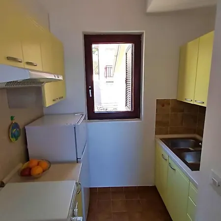 Apartment Roscic Omis Exterior photo